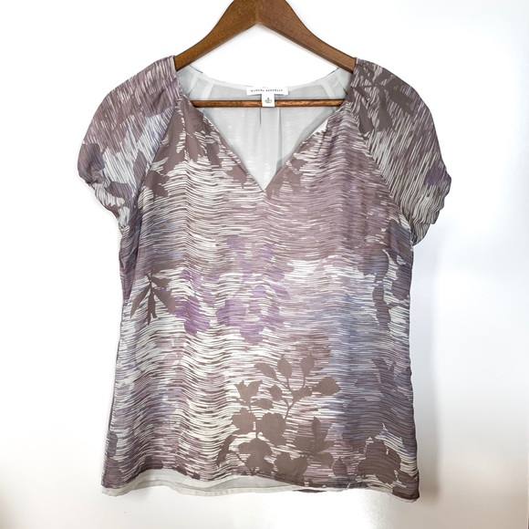 Banana Republic 100%silk crepe short-sleeve blouse - Picture 2 of 8